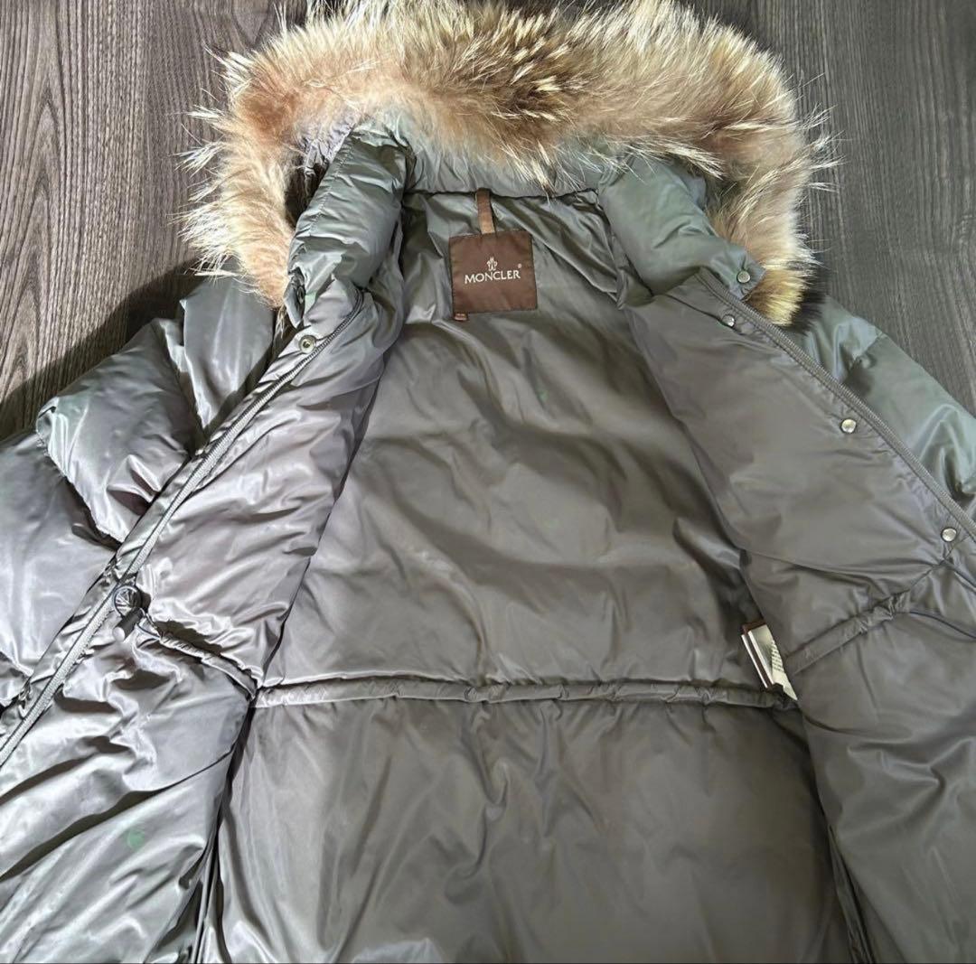 モンクレール メス ダウンジャケット フードファー付 00 グレージュ