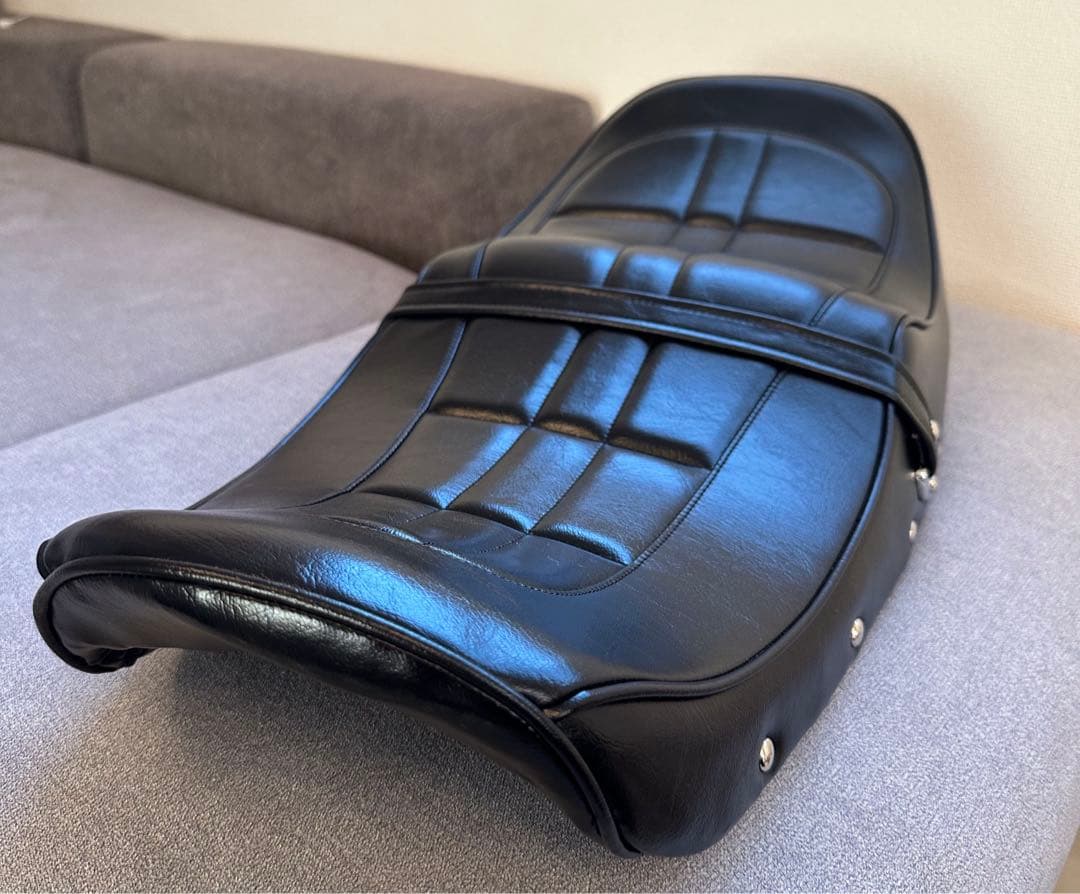 Z1 猫背シート 超美品✨ - メルカリ