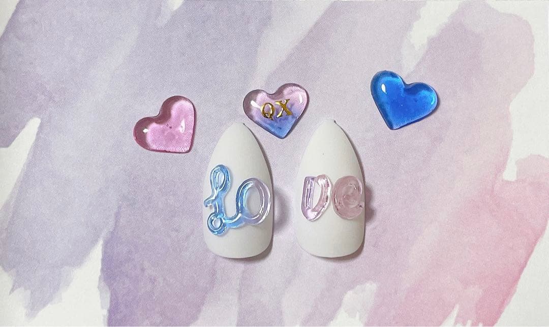 ネイルパーツ　LOVE ラブ　羽　ハート　可愛い　キラキラ　3Dパーツ　セブチ