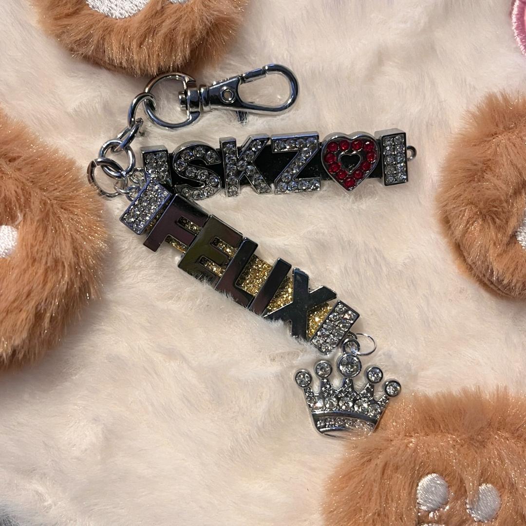 ハンドメイド ネームタグ イニシャルキーホルダー ブレスレット