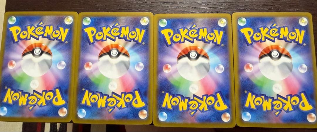 ポケモンカード　マクドナルドコラボ　ピカチュウ