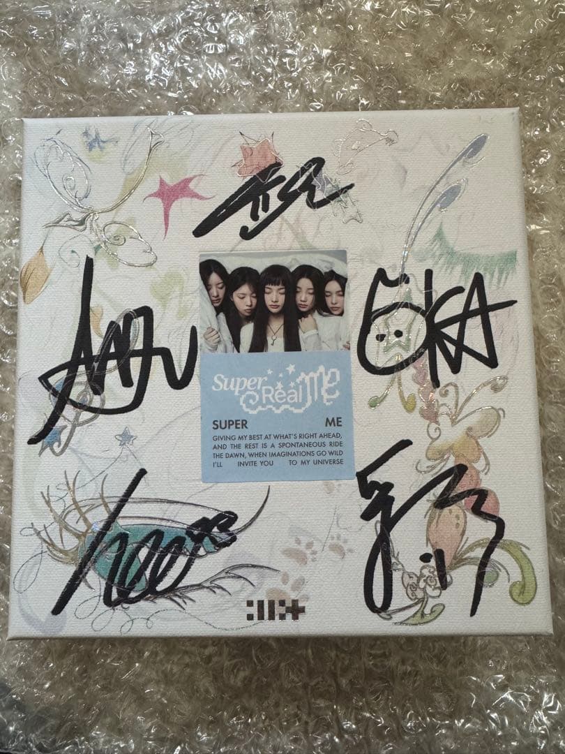ILLIT サイン入り super Real me - メルカリ