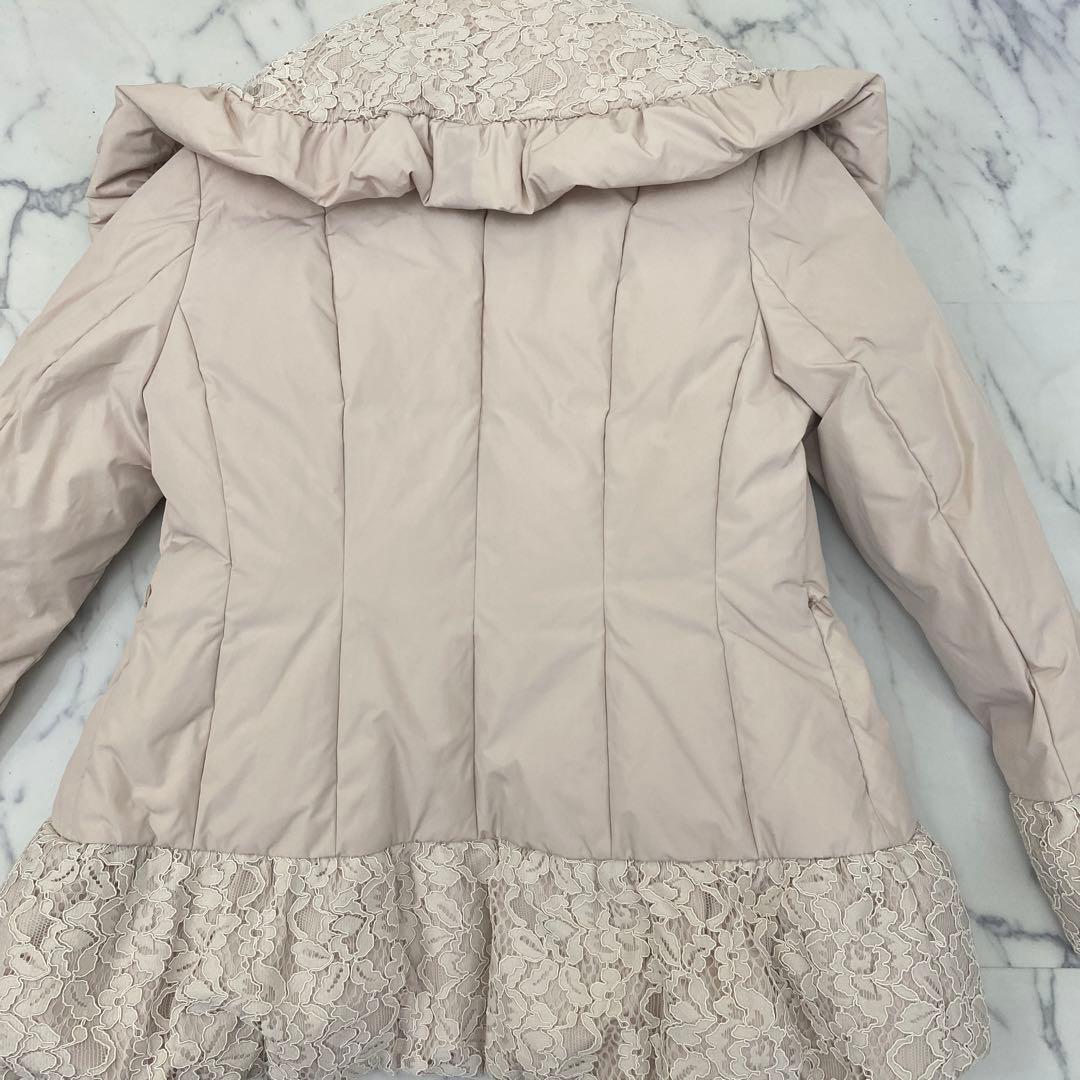 極美品、スーパービューティーダウンコート、ジャケットレースづかい花