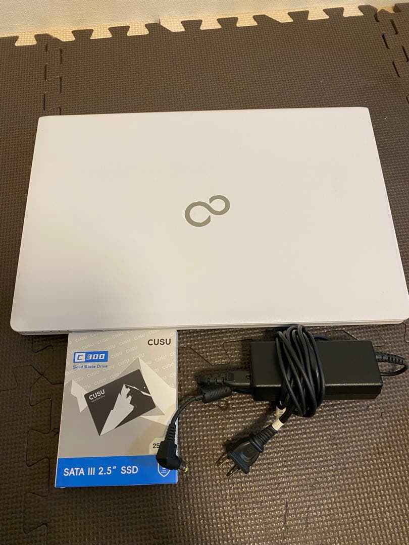 Windowsノート本体 FUJITSU LIFEBOOK AH30/X SSD 256GB