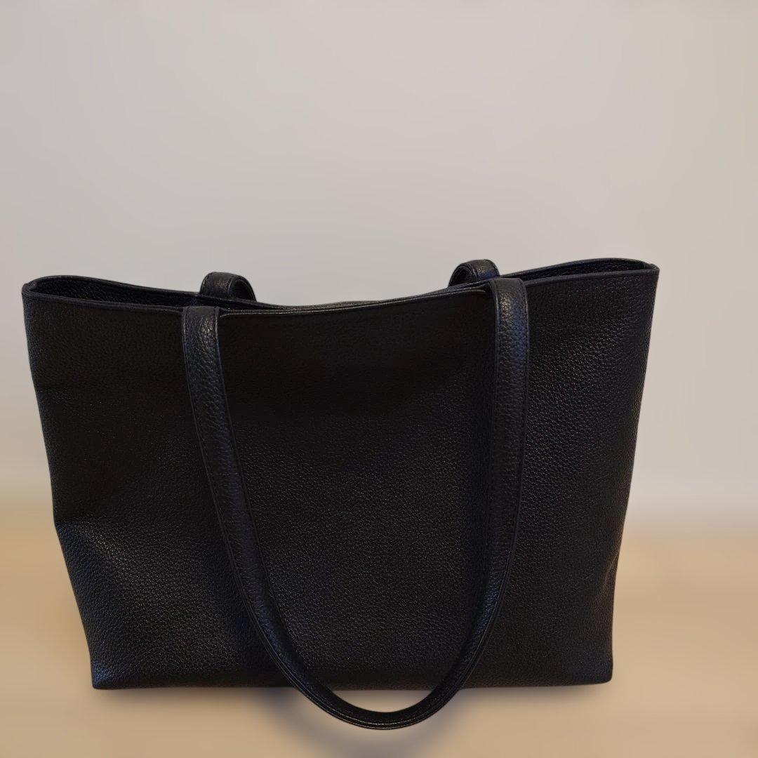 HushTugレザートート　ブラック