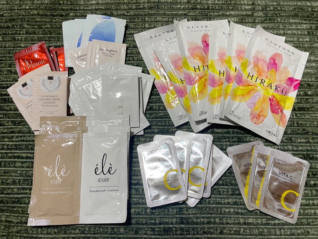 コスメ・化粧✨試供品のまとめ売り 21
