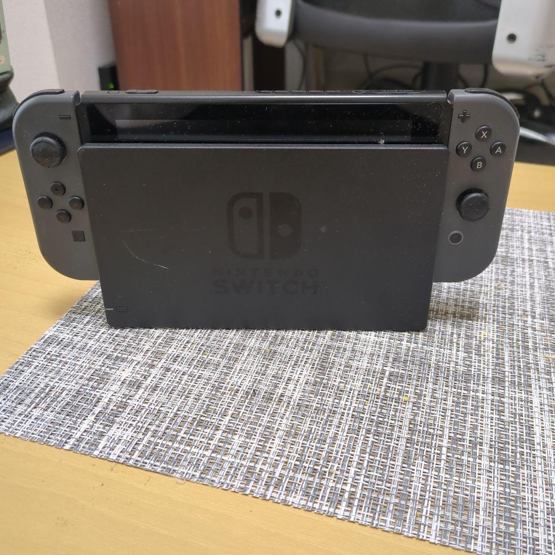 Nintendo Switch 本体 ブラック + グリップ