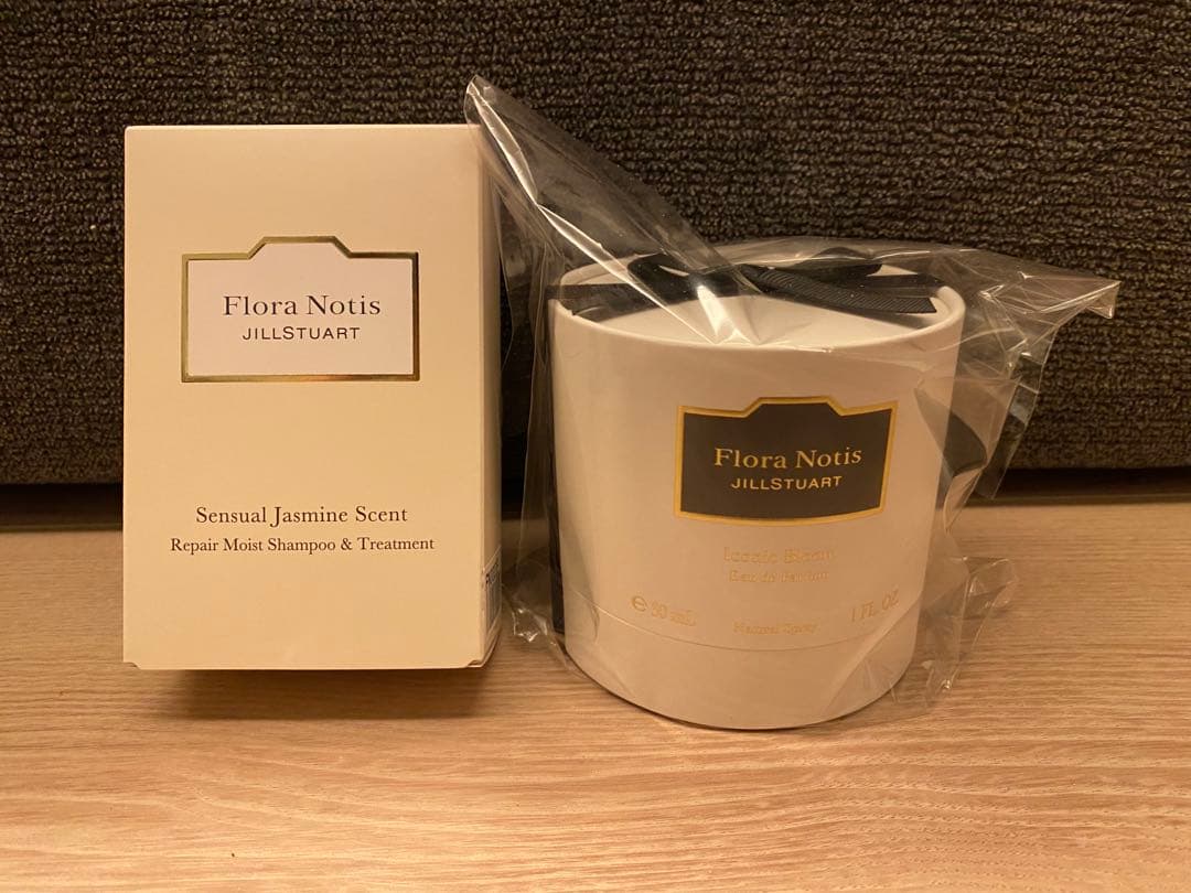 アイコニックブルームパルファン オマケシャントリ付き