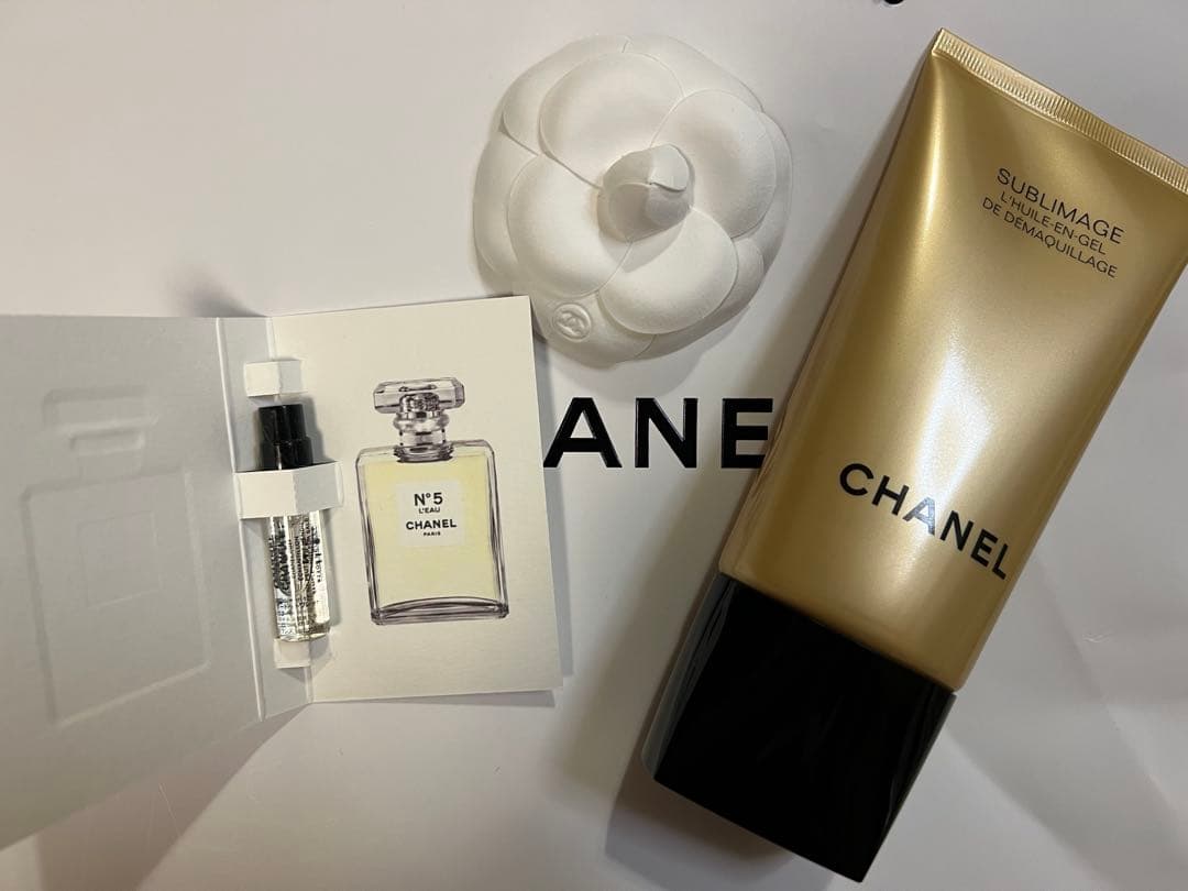 CHANEL サブリマージュ　デマキヤン　コンフォートN（おまけ付き）