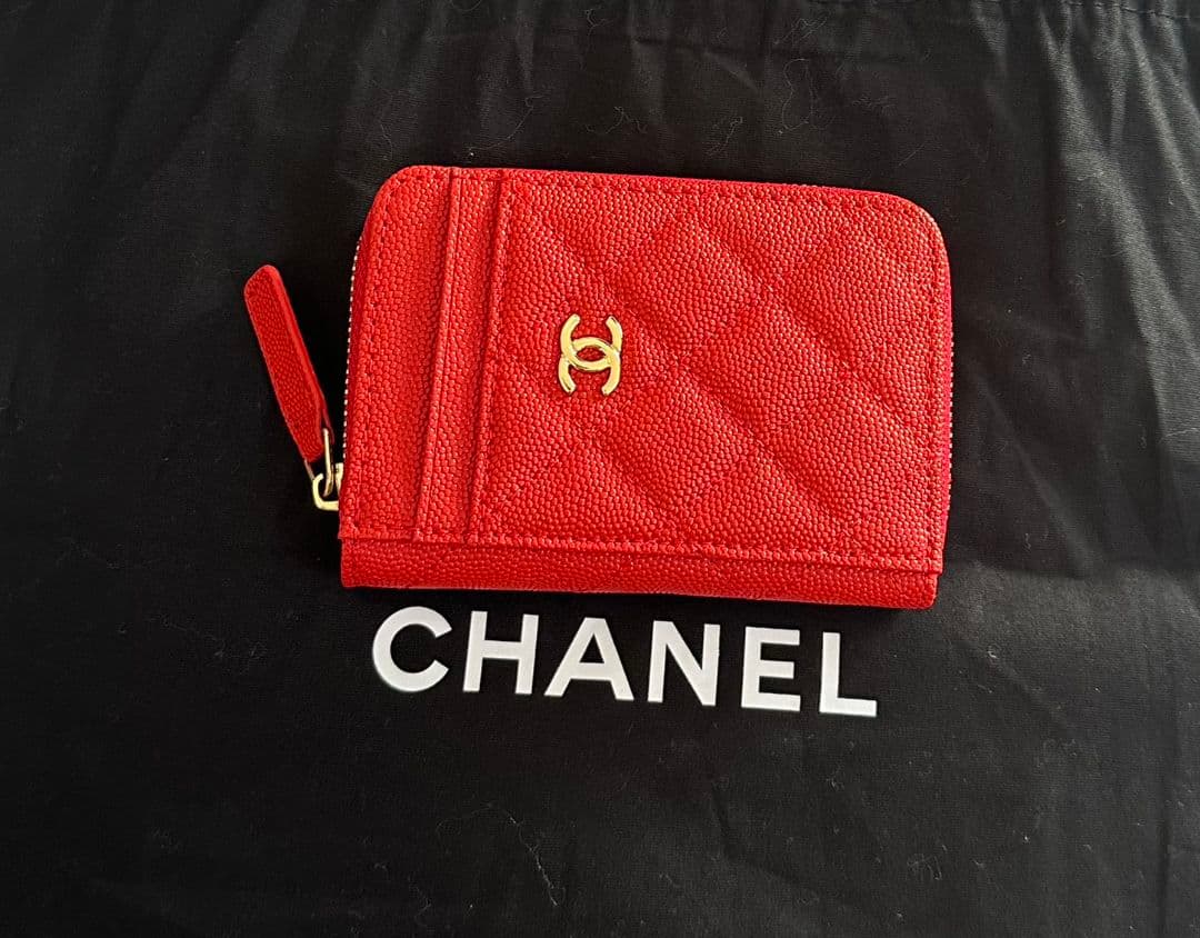CHANELフラグメントケースケースレッドノベルティ新品 CHANEL ノベルティ シャネル リップケースポーチ チェーン付き｜Yahoo