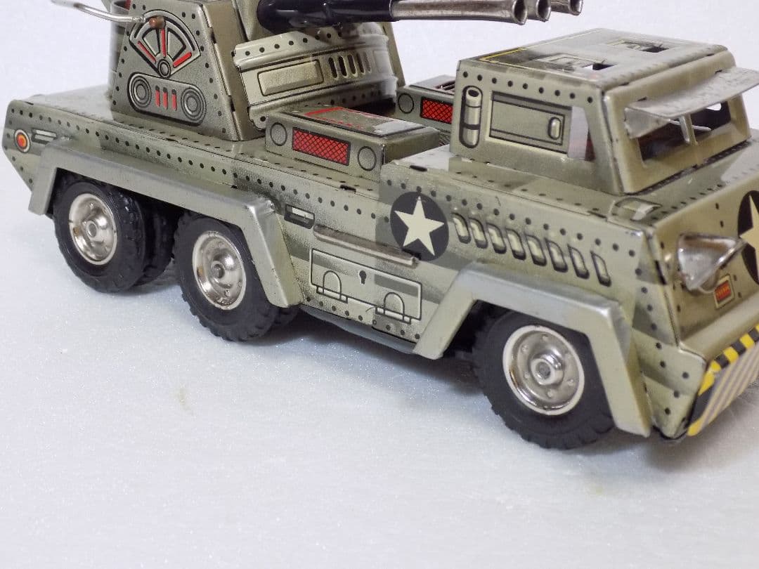 希少ブリキ 三恵玩具 【HALF TRACK】フリクション 動作品 - メルカリ