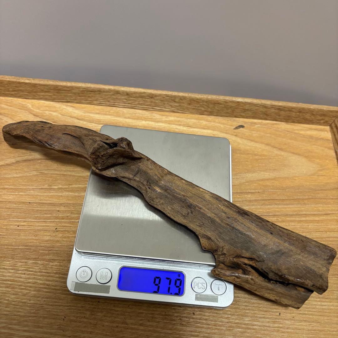 古代天然香木　沈香原木　97.9g 茶道具タニシャム沈香伽羅聞香 香道具ベトナム