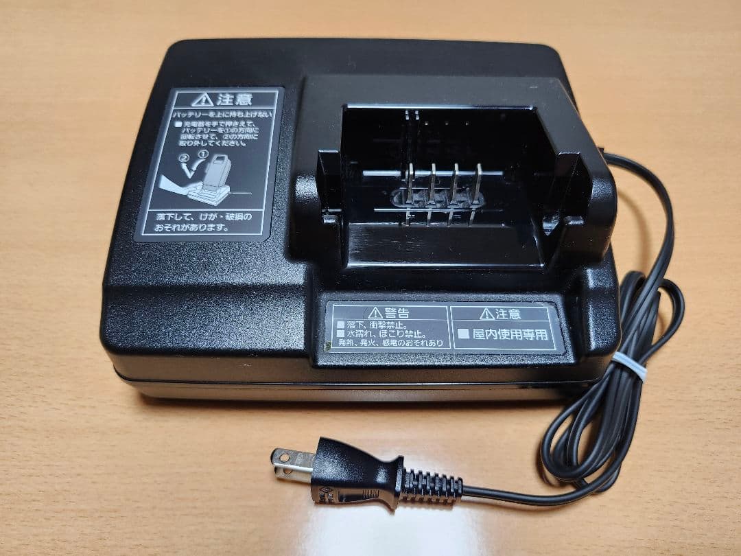 バッテリー充電器　NKJ073Z パナソニック　自転車