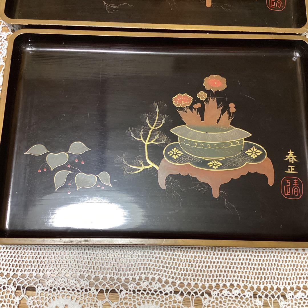 k2f25 漆器の盆 入れ子　２枚　花と葉の装飾