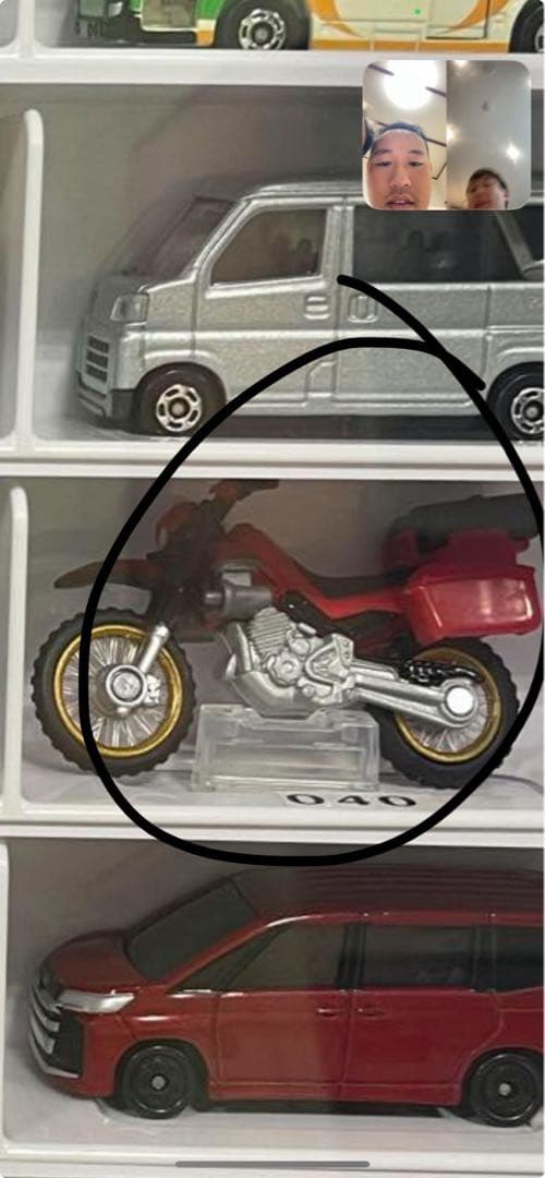 トミカ 赤 バイク ミニカー