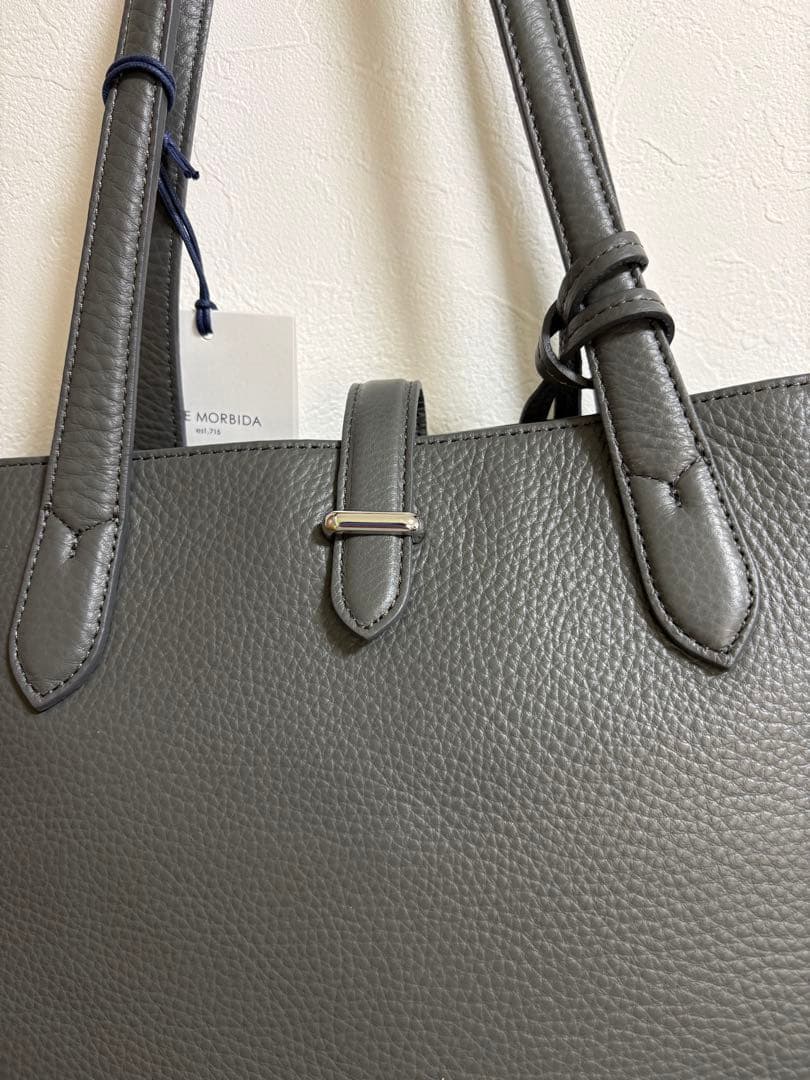 ペッレモルビダ チャコールグレー スリムレザートートバッグ 未使用