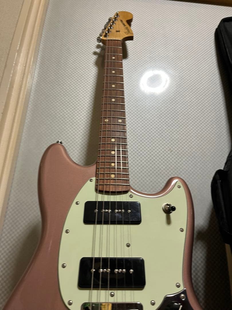 美品/ FENDER Mustang P90, Burgundy ムスタング - メルカリ
