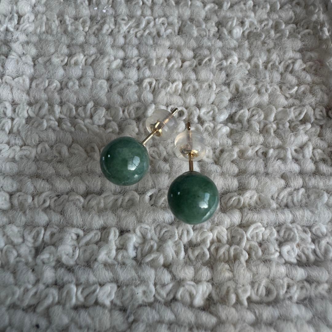 K18 天然翡翠（ジェイド）ピアス 鑑別書付き《新品・未使用》 - メルカリ