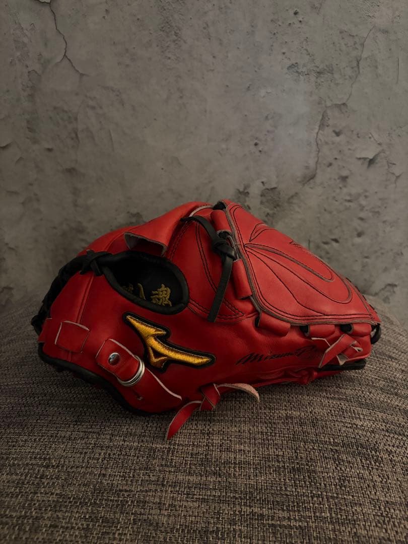 う*様 美品☆ミズノプロ 軟式オーダーグローブ 投手用 ピッチャー用 野球 ミズノ 軟式グローブ ミズノプロ オーダーグラブ 宮城大弥型
