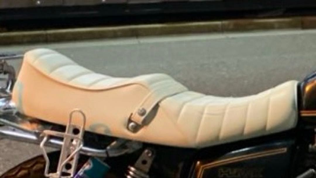 フセイン　送料込み　cb250t ホーク用　タックロール