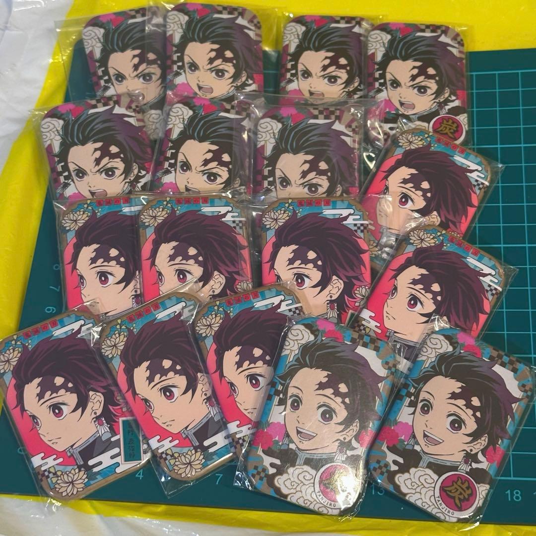 鬼滅の刃　竈門炭治郎 まるかく缶バッジ　スクエア缶バッジ　セット