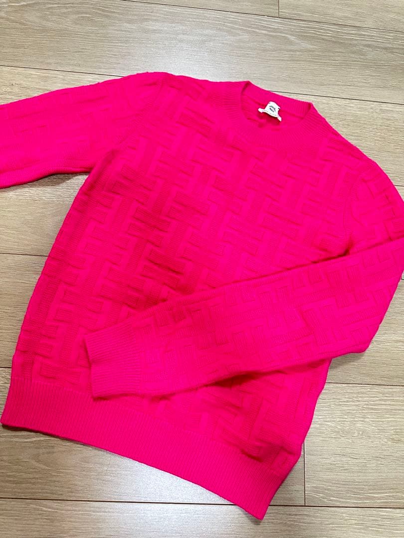 HERMÈS ピンク ニットセーター