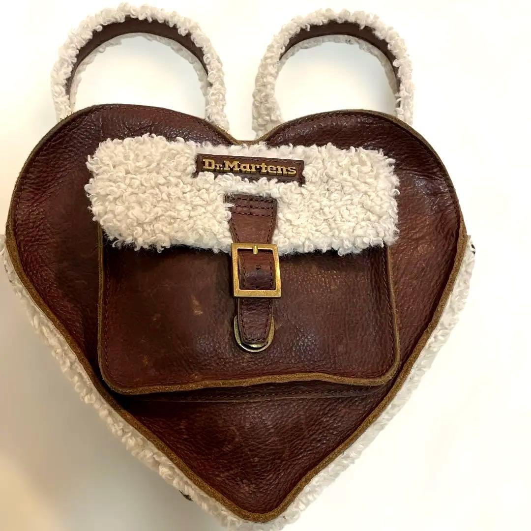 Dr.martens＊ドクターマーチン☆ハートバックパック2way Amazon | [ドクターマーチン] AD015001 本革 2WAY ハート バックパック