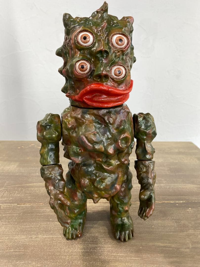 NAGNAGNAG Four Eyesカリモクコラボ 暴力原人 - メルカリ