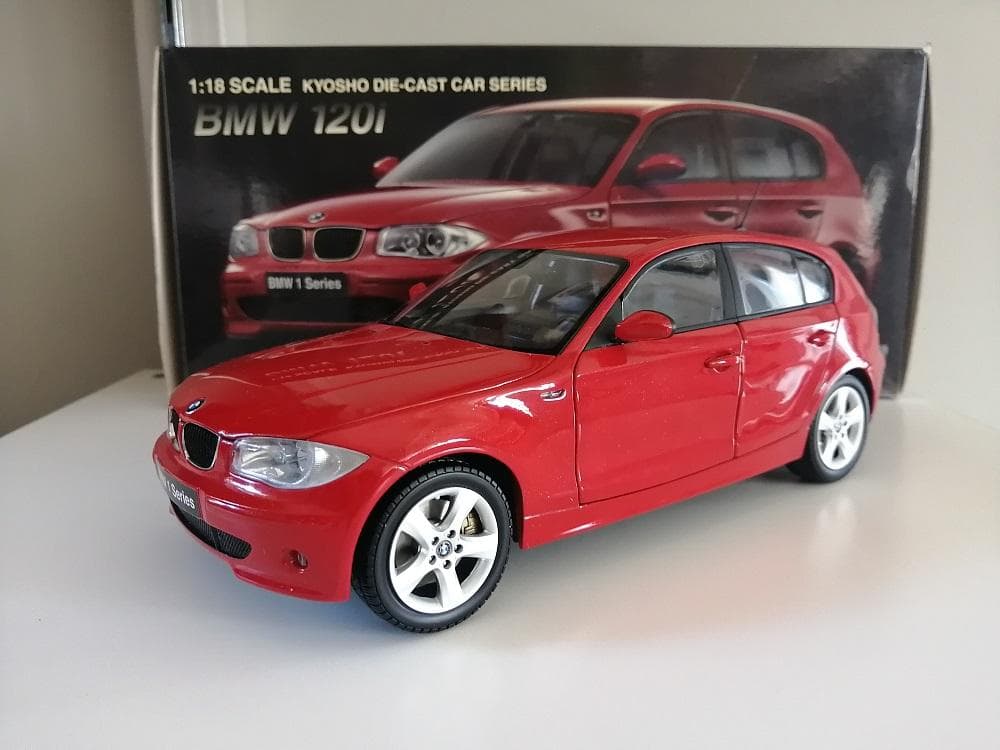 京商 kyosho  120i 1シリーズ E87 Red 1/18