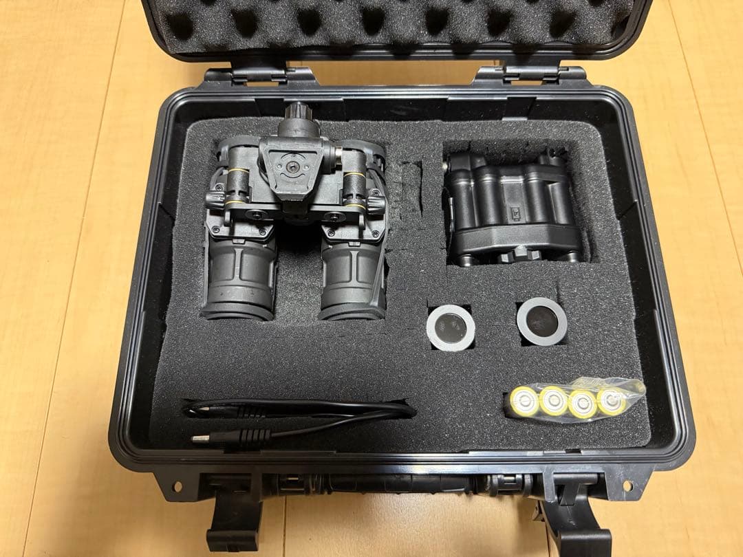 PVS-31 T6-005 デジタルナイトビジョン ハードケース付き