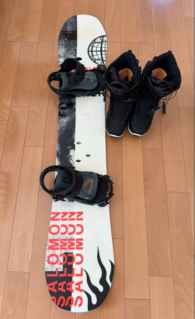 【※発送上の都合によりブーツ別売り(300円)】SALOMONスノーボード