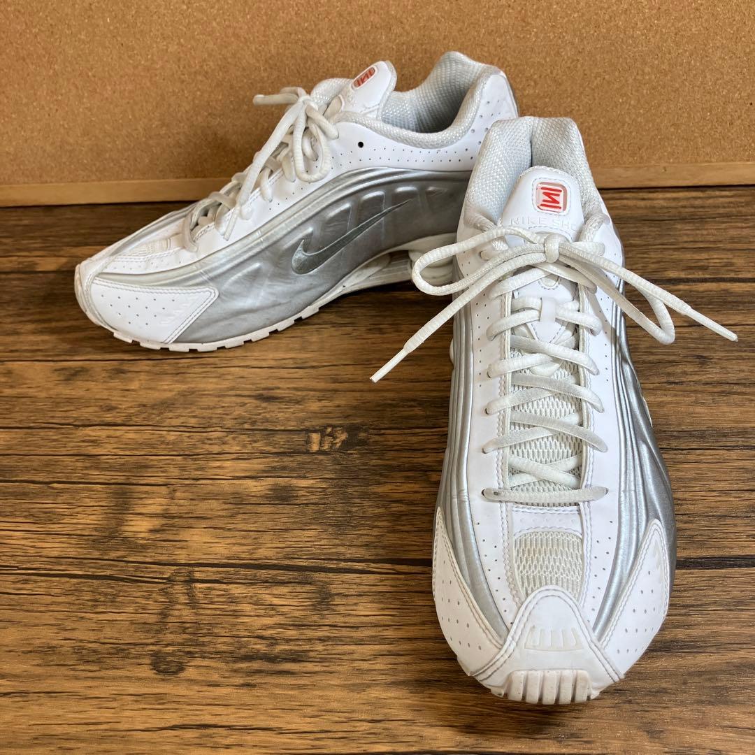 （K25845）ナイキ ショックス R4 27.0㎝ Shox R4