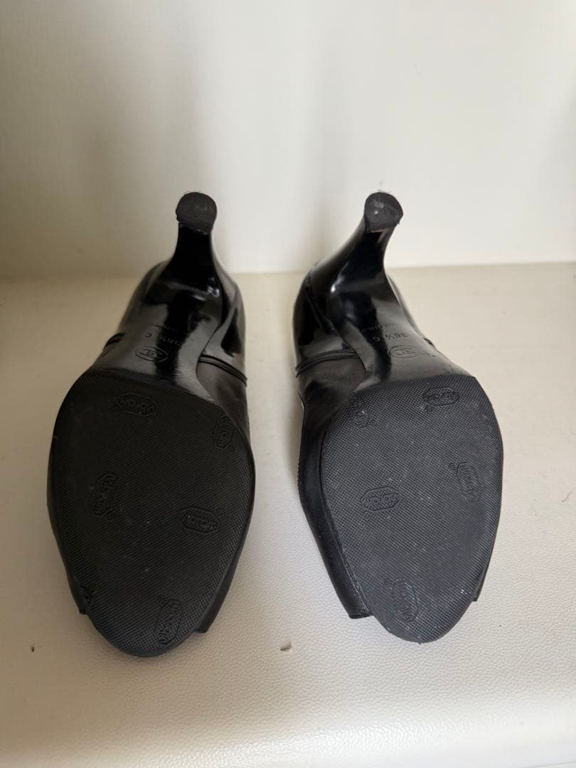 お値下げ　シャネル　パンプス　カーフ＆エナメル　黒　ヒール8センチ　36.5C