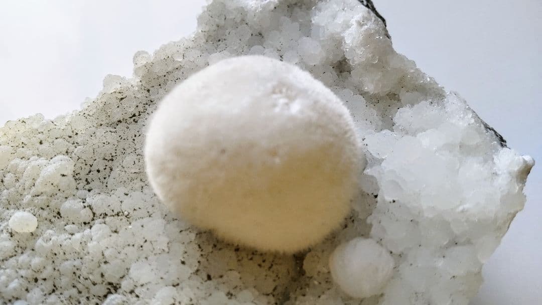 希少!　オケナイト原石　ラベル付き 希少1点もの】オケナイト原石 | Preferito