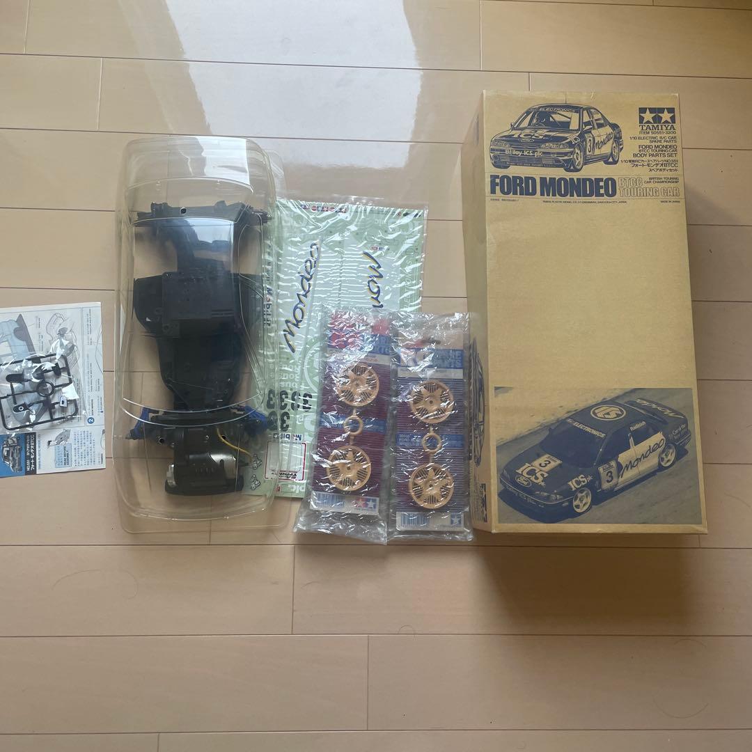 タミヤ　ラジコン　フォード　モンデオ　ＦＦ01 シャーシ　ビンテージ　ボディ