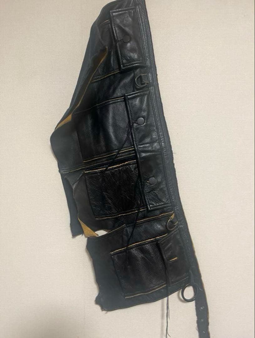 minus（−）レザー巻きスカート　あおば着用