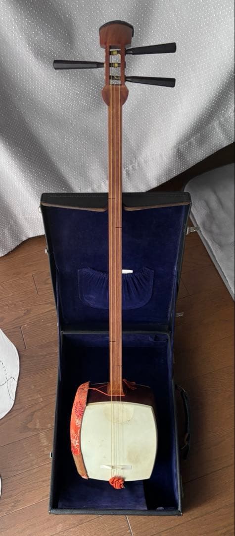 三味線　 三つ折り　ケース付　細棹（2,5cm） 【メルカリ便発送】 楽天市場】三味線ケース 撥水 軽量 リュック付 細棹 中棹用 おまけ付