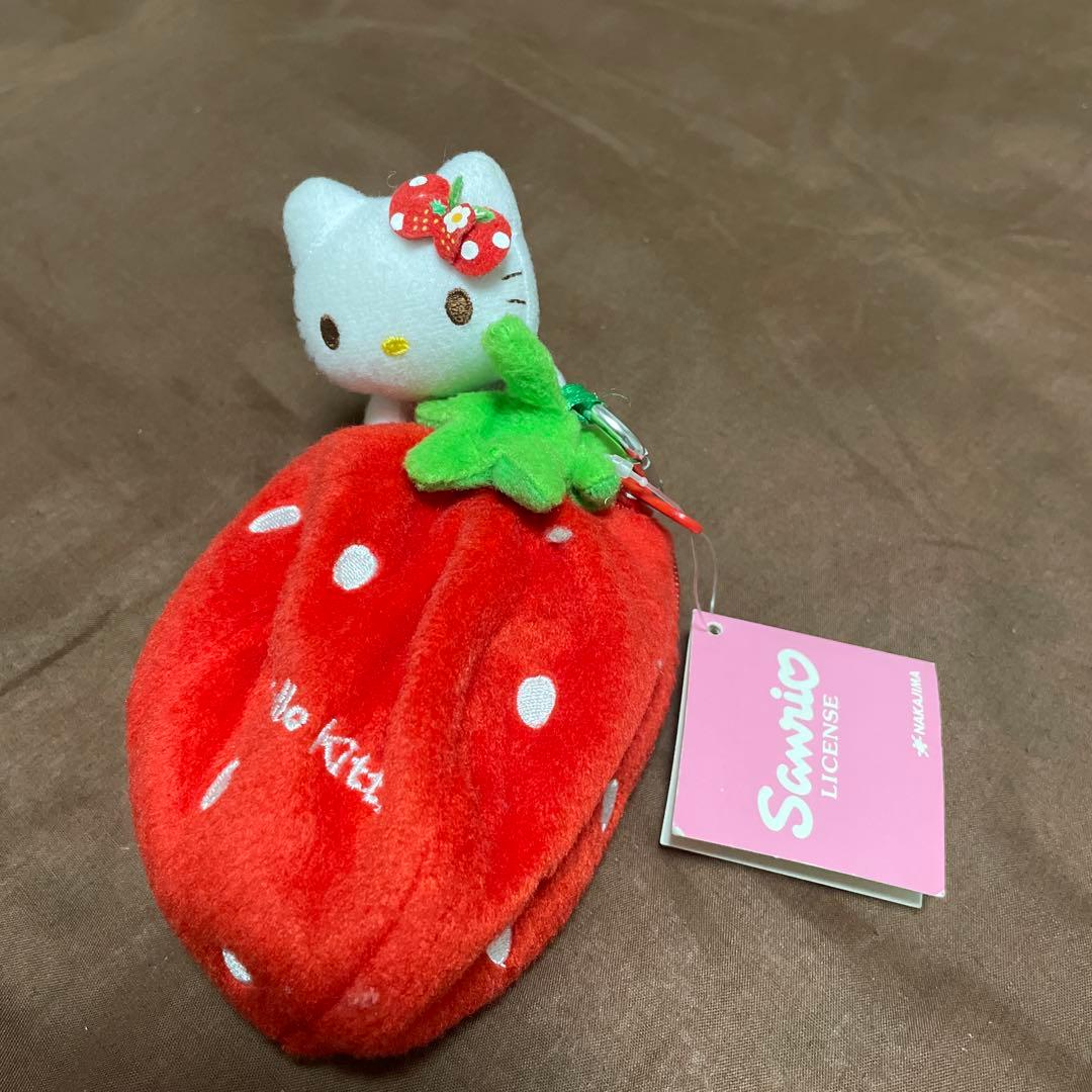 ハローキティ いちご型ポーチ