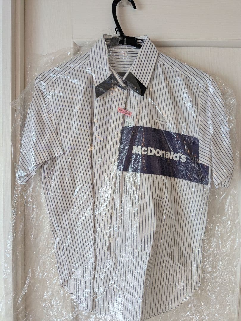 マクドナルド制服2色5点セット2004年〜2007年物 Mサイズ、ネームプレト