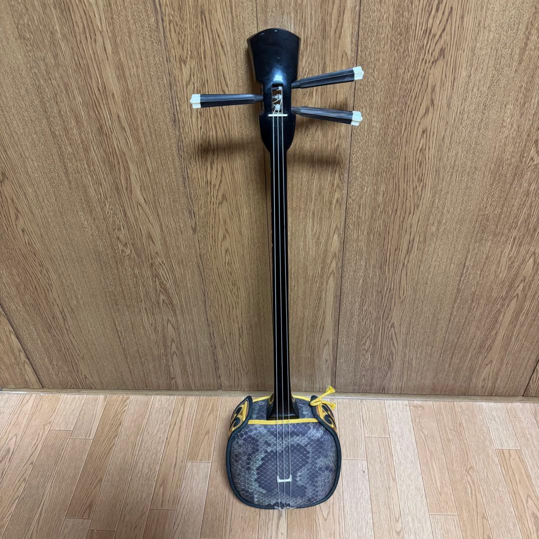 三線本体 蛇皮模様 3弦　人工革　沖縄　石垣