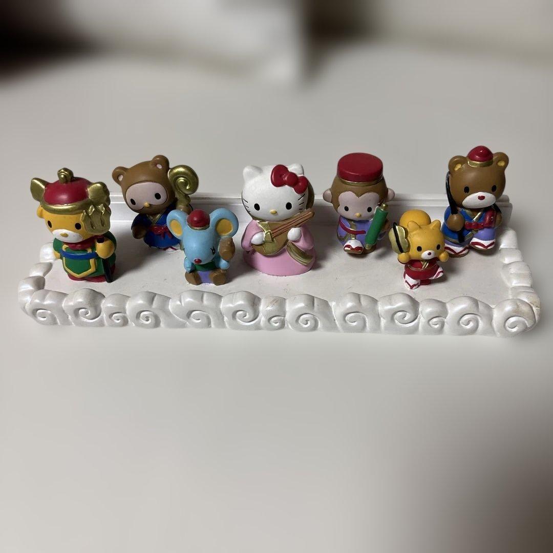 ハローキティ　七福神　ファギュア