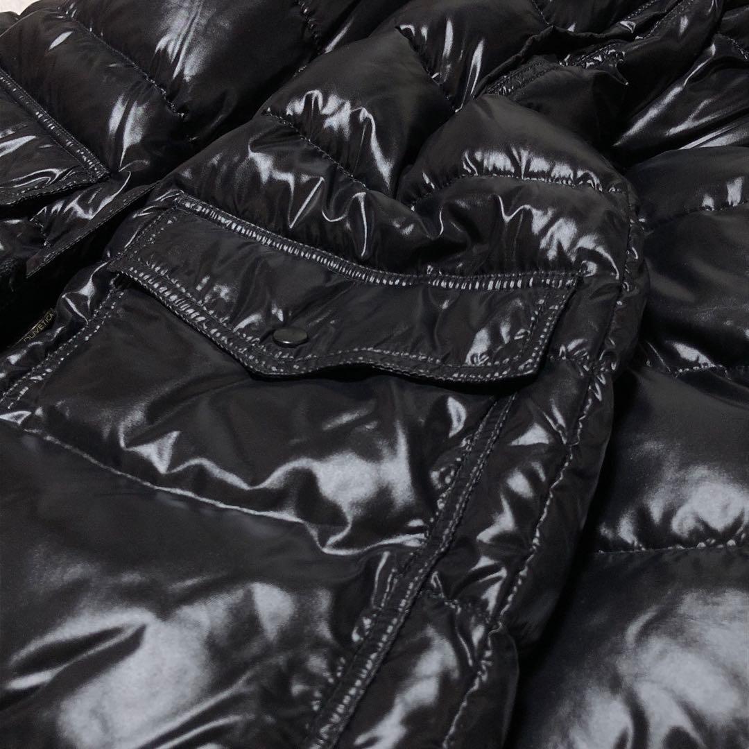 未使用級 デュベティカ ダウンコート corcira ラクーンファー 黒 40