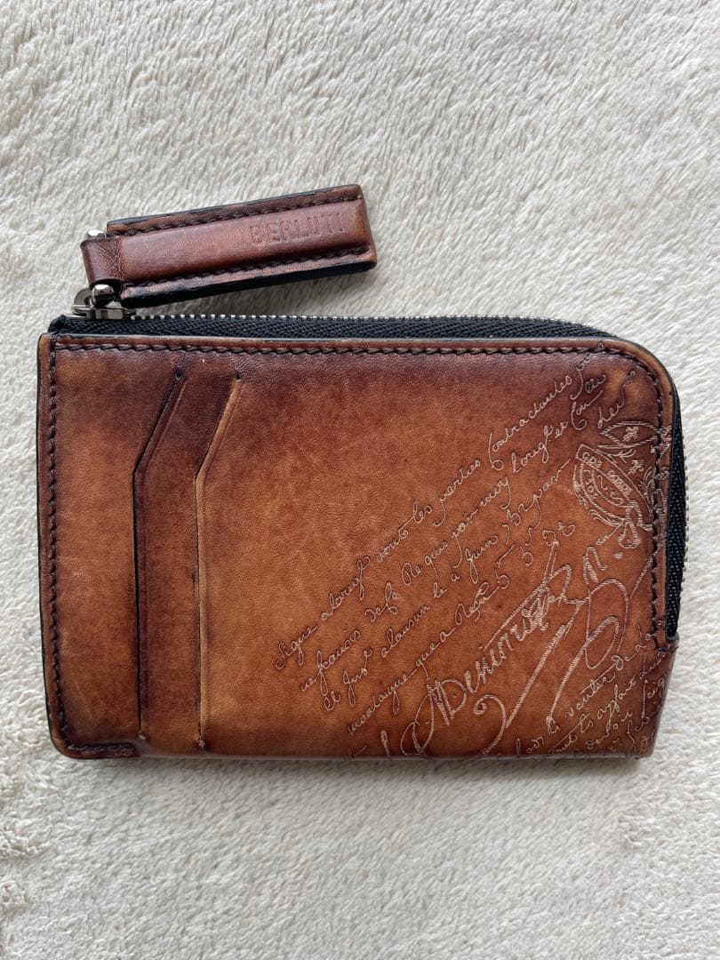 ベルルッティ　カードケース　エピュール　カリグラフィ　ブラウン