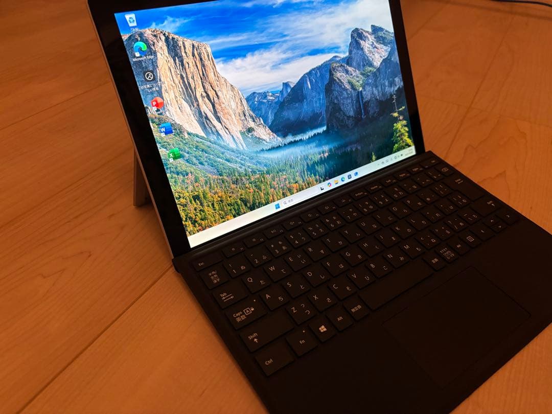 Surface Go 2 /Office付き / タイプカバー＆アダプター付き