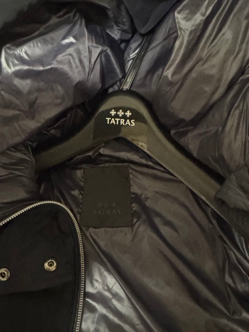 25日までお値下TATRAS タトラス アザラ 1回のみ使用サイズ2ハンガー付