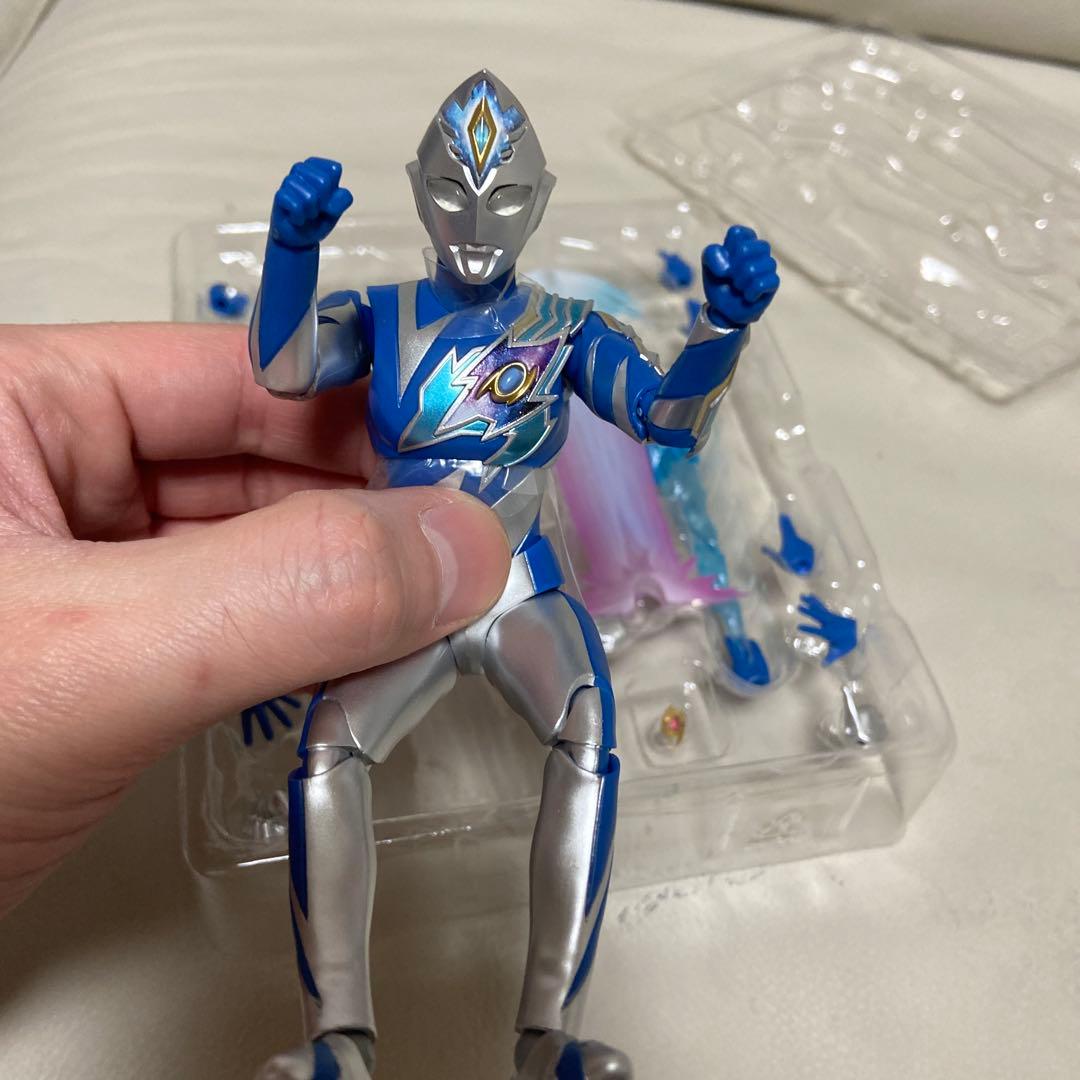 S.H.Figuarts フィギュアーツ　ウルトラマンデッカー　ミラクルタイプ