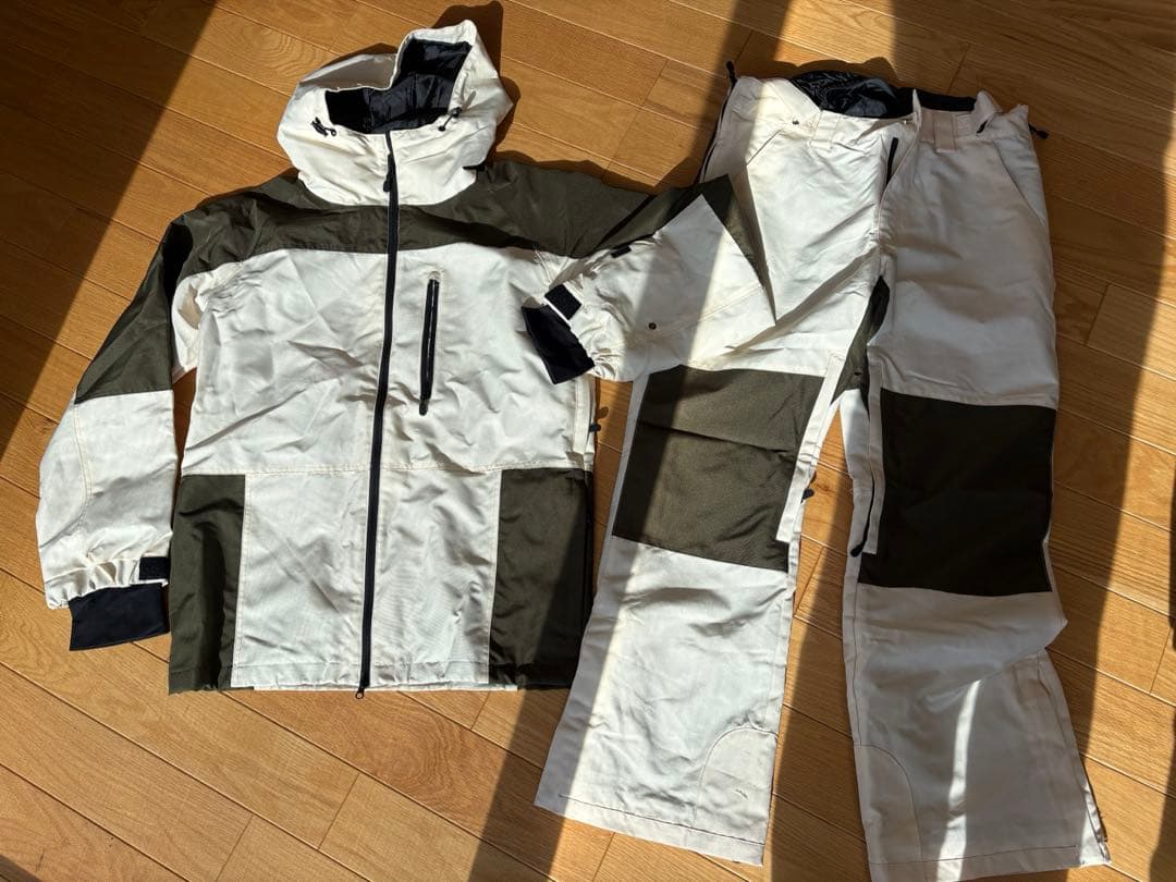 スノーボードウェア ホワイト/カーキ