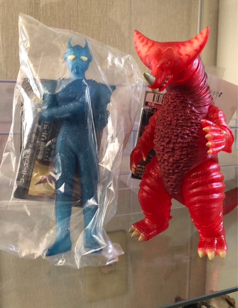 d*3様 ウルトラマン 大怪獣バトル 限定 ソフビ ゴモラ　レイモン　未開封　バ