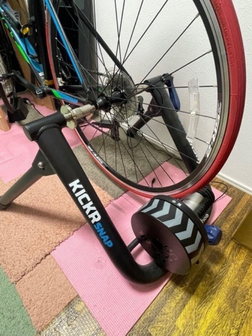 都内引取り希望【おまけあり】Wahoo KICKR SNAP 固定ローラー