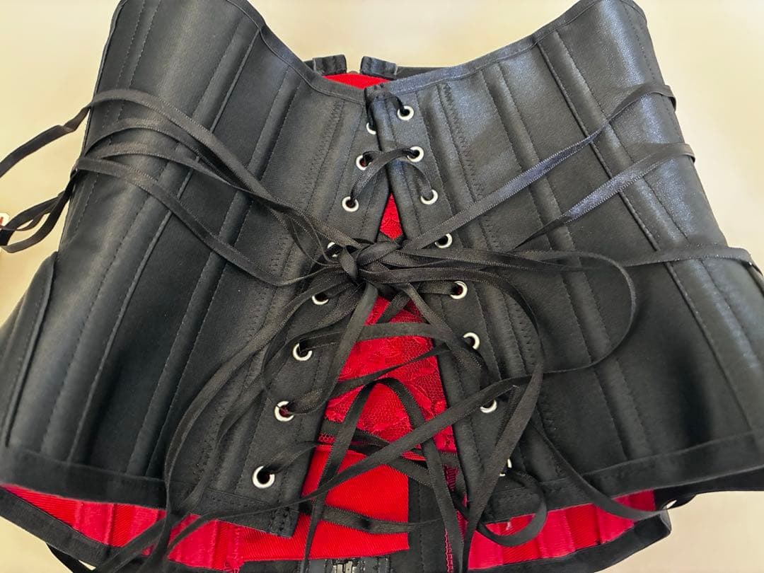 あ*ば様 元鈴木さん コルセット　キンバリー　M